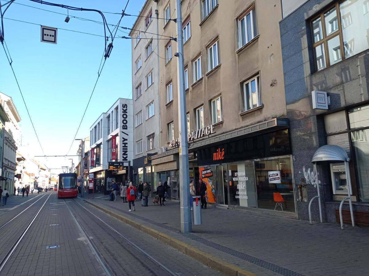 Amazing Flat In Old Town With Large Balcony Apartment Bratislava Exterior photo